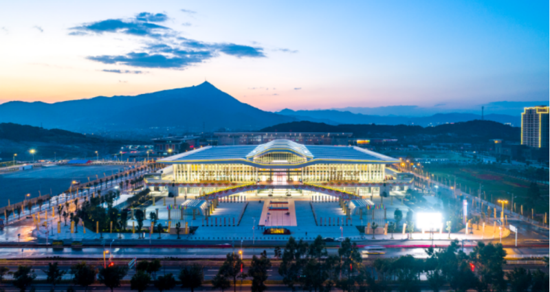 304不銹鋼護(hù)欄助力福建莆田秀嶼區(qū)莆田市會(huì)展中心
