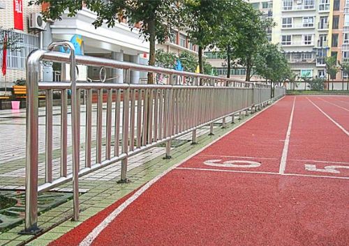 喜有沃不銹鋼護(hù)欄.jpg 喜有沃不銹鋼護(hù)欄.jpg