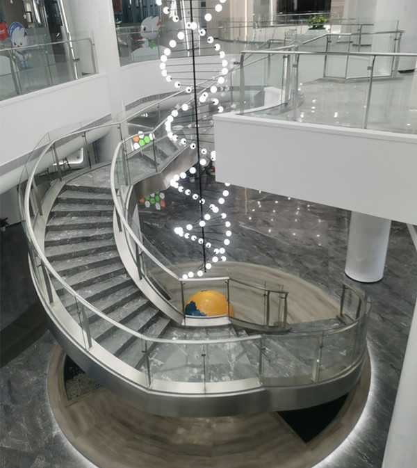 不銹鋼旋轉樓梯扶手