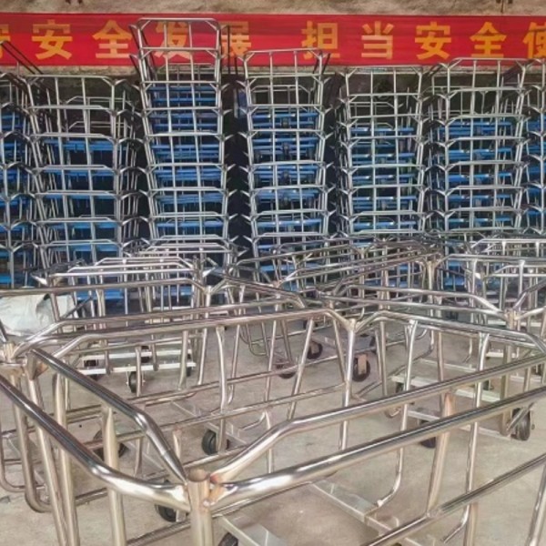 不銹鋼推車(chē)水箱