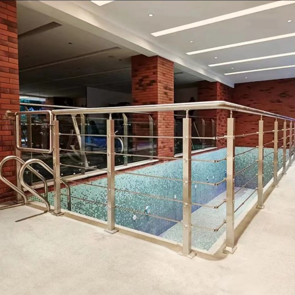 不銹鋼方管護(hù)欄